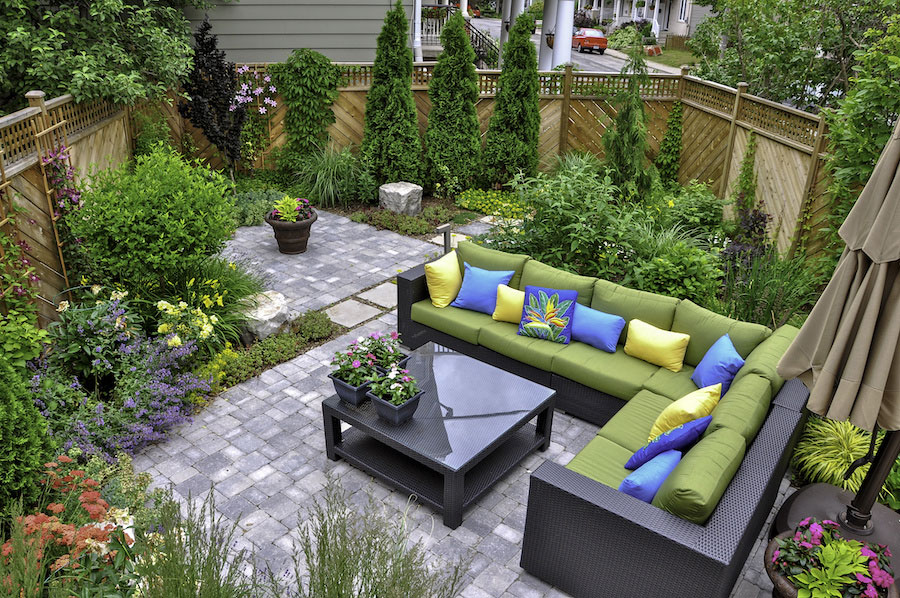 backyard-seating